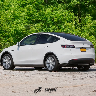 Descubre cómo adquirir el Tesla Model Y 2025 con BBVA. BBVA
