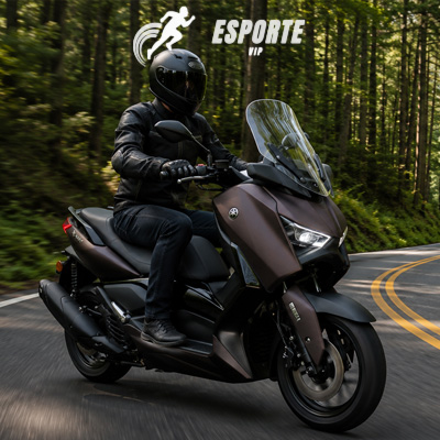 Descubre la Yamaha XMAX 125 Tech Max y conoce su diseño premium, tecnología avanzada y gran comodidad. Yamaha XMAX 125 Tech Max